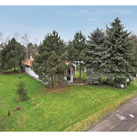Three-bedroom Holiday In *