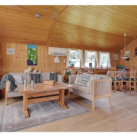 Three-bedroom Holiday In