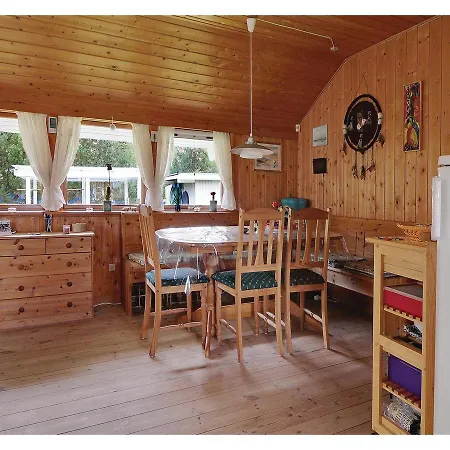Three-bedroom Holiday In Ferienhaus *